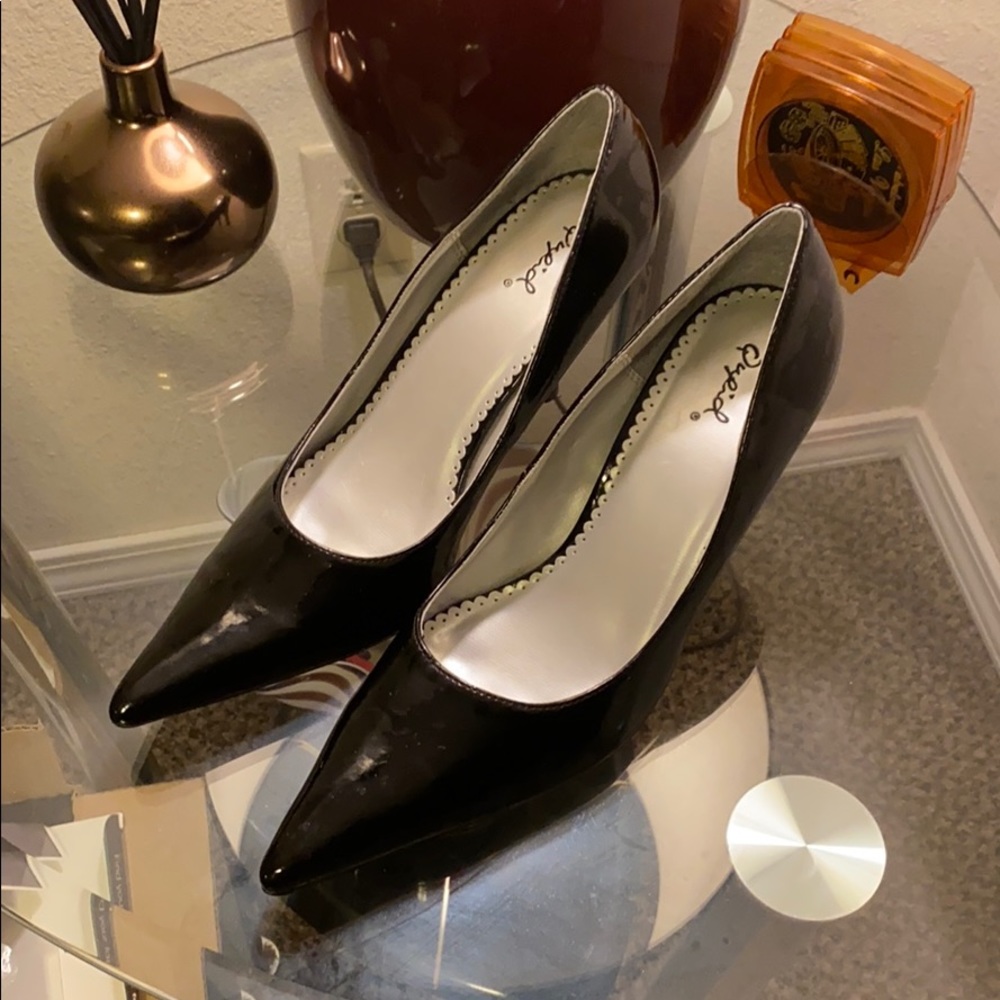 Pointy Heels 👠-Size 9